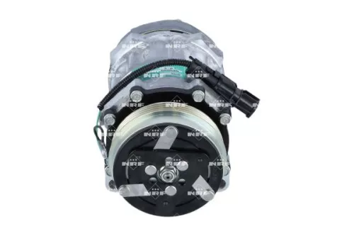 Compressor, air conditioning